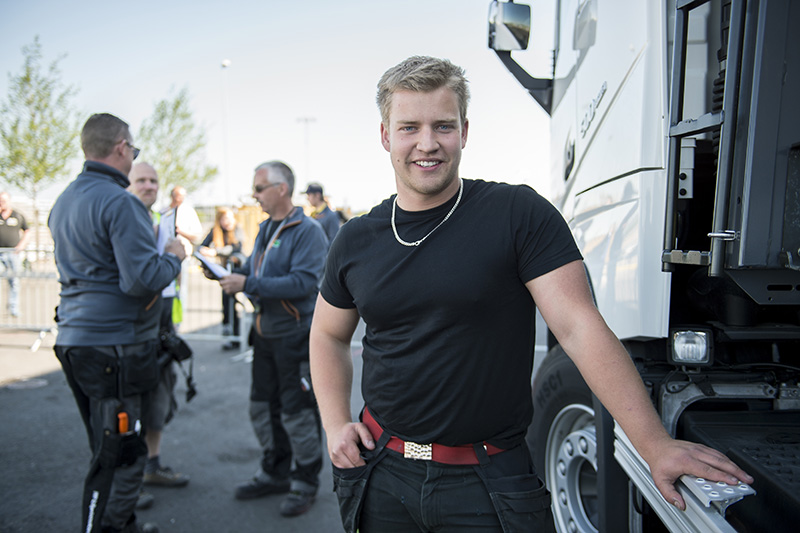 Oskar Ågren, Yrkesförare