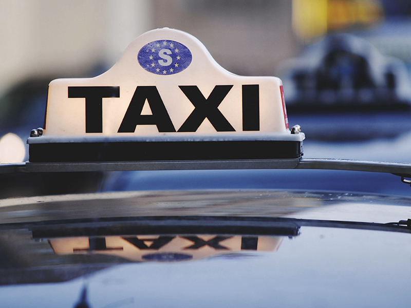 Taxiskylt från Sverige